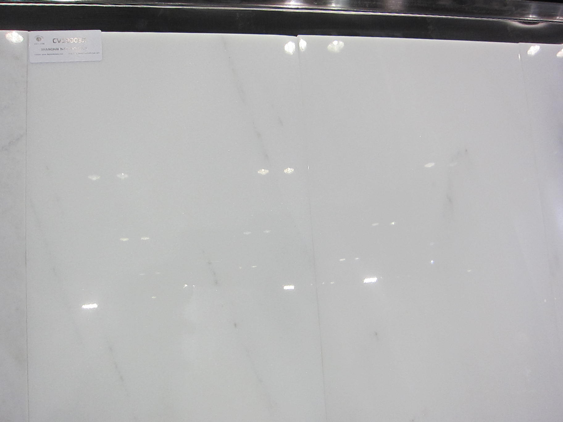 MW05B Royal White B